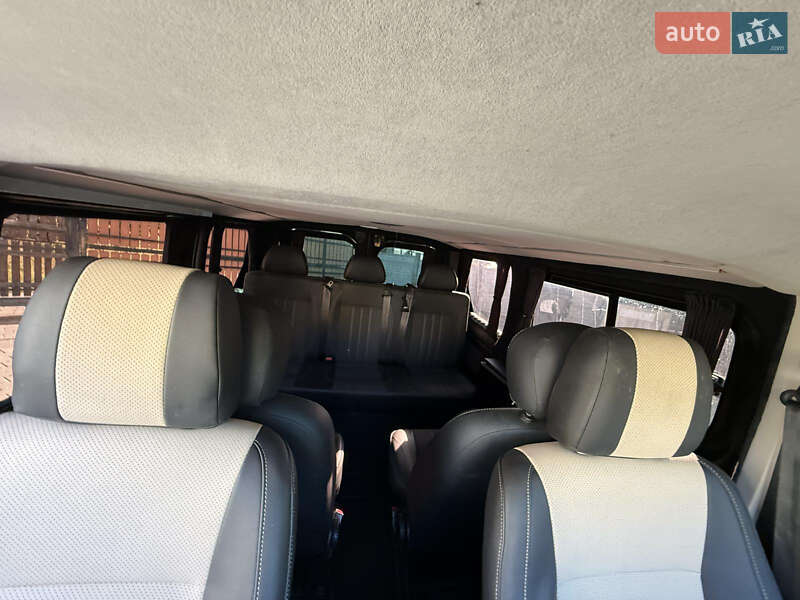Минивэн Opel Vivaro 2016 в Львове