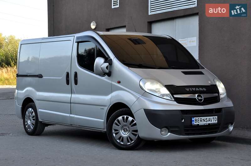 Opel Vivaro 2014