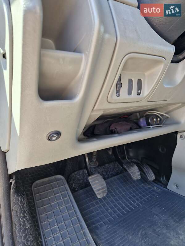 Минивэн Opel Vivaro 2009 в Первомайске фото 4 Минивэн Opel Vivaro 2009 в Первомайске