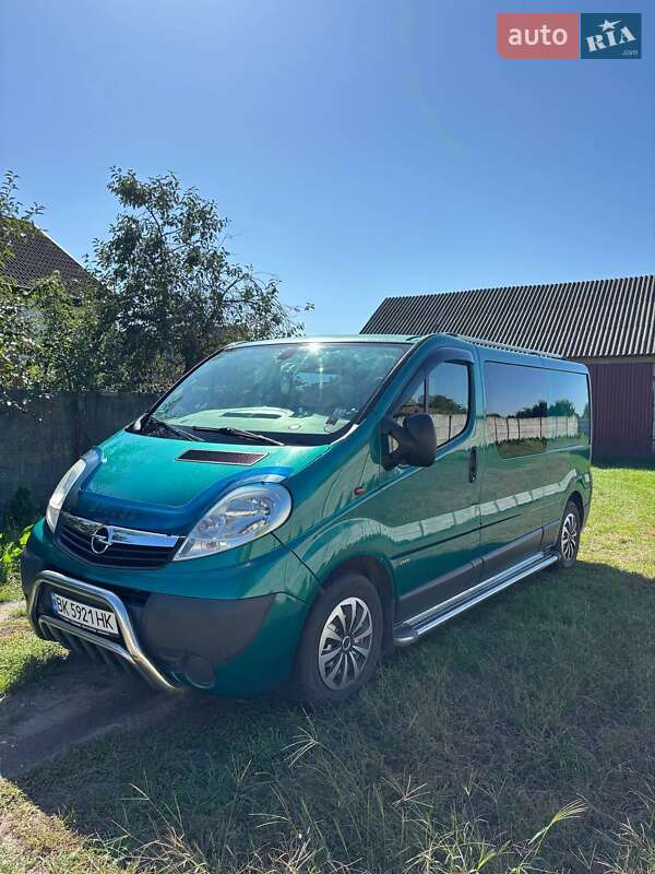 Мінівен Opel Vivaro 2007 в Радивиліві