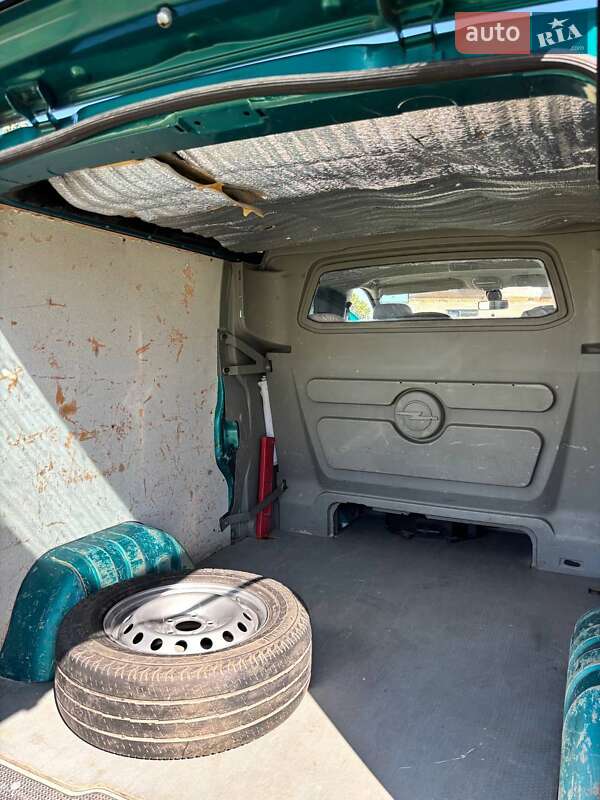 Мінівен Opel Vivaro 2007 в Радивиліві