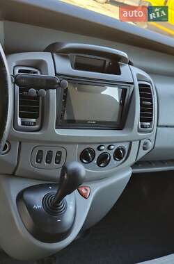 Минивэн Opel Vivaro 2009 в 