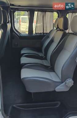 Минивэн Opel Vivaro 2009 в 