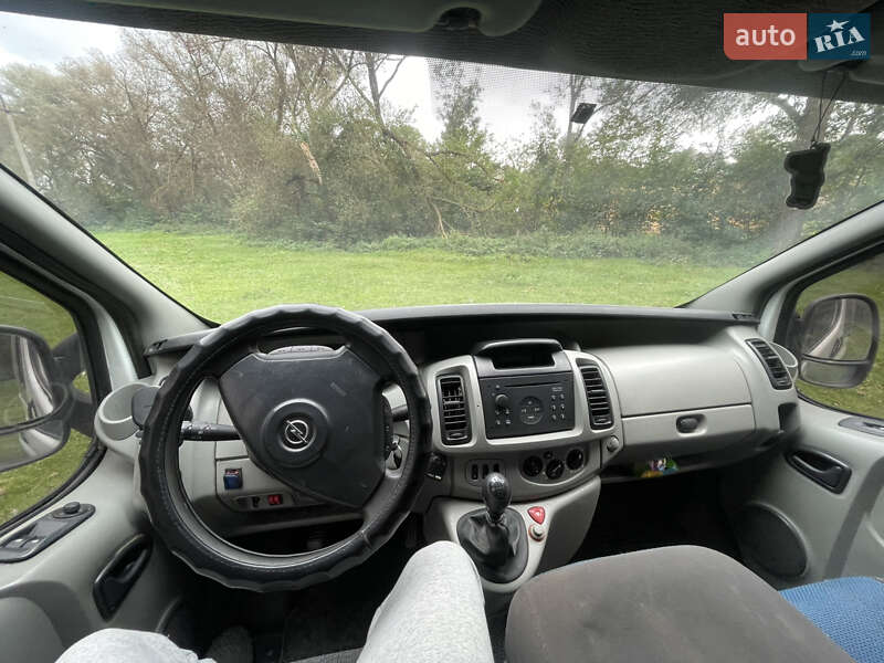 Мінівен Opel Vivaro 2004 в Тернополі фото 7 Мінівен Opel Vivaro 2004 в Тернополі