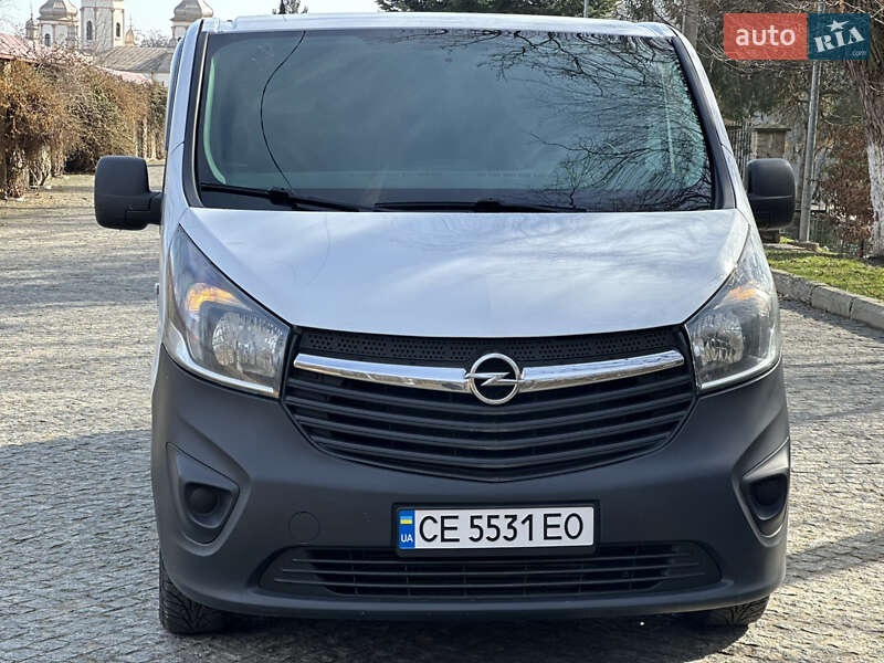 Минивэн Opel Vivaro 2015 в Черновцах