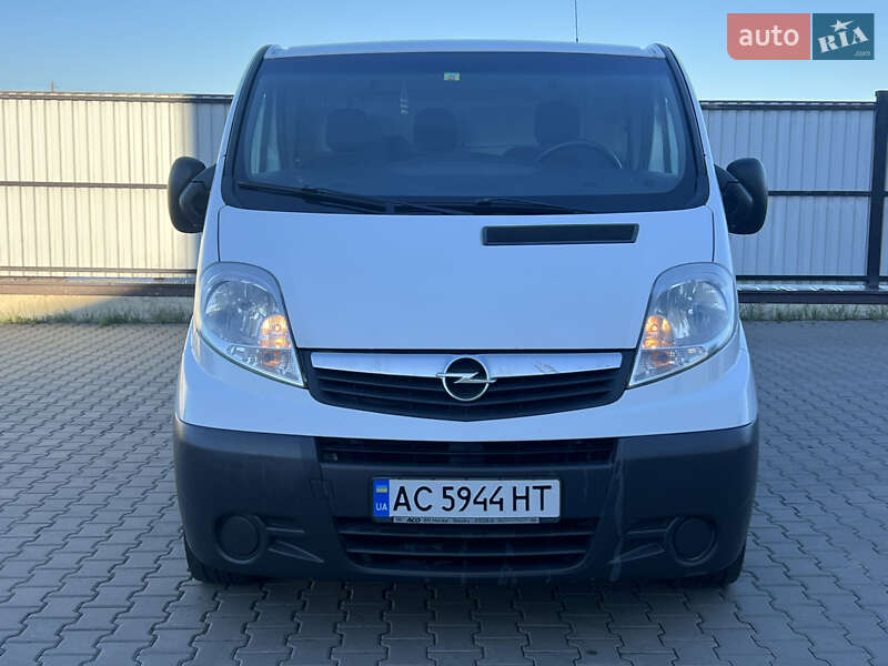 Opel Vivaro 2014