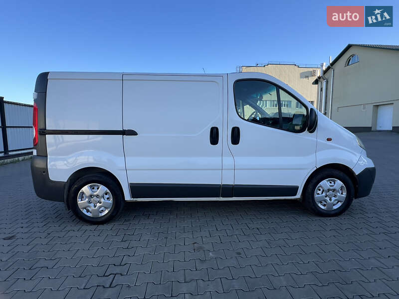 Грузовой фургон Opel Vivaro 2014 в Рожище