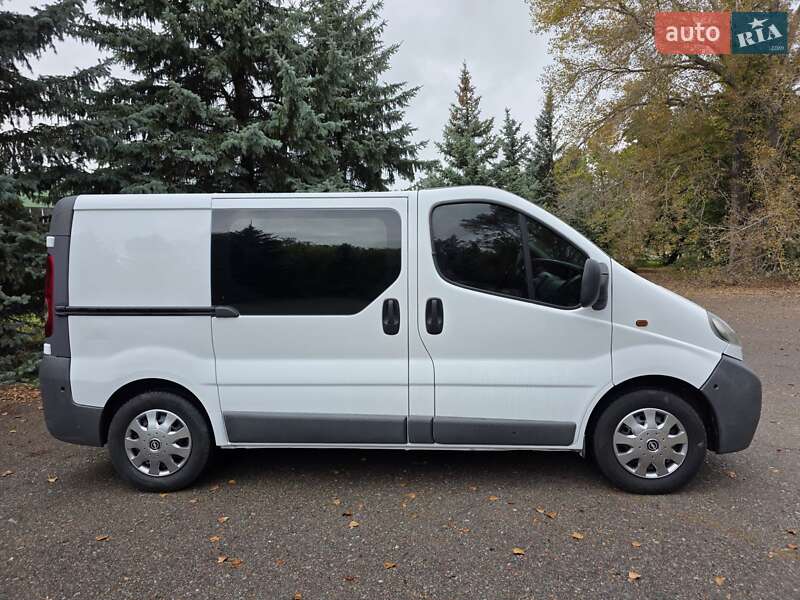 Минивэн Opel Vivaro 2006 в Чернигове