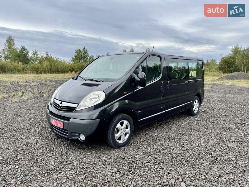 Opel Vivaro 2012