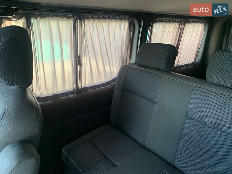 Минивэн Opel Vivaro 2012 в Киеве