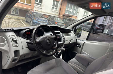 Грузовой фургон Opel Vivaro 2013 в 