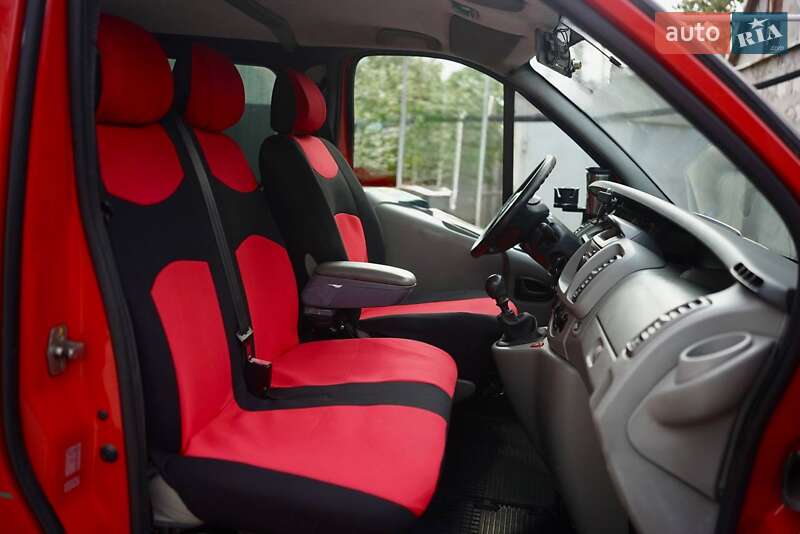 Минивэн Opel Vivaro 2007 в Вознесенске