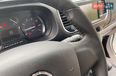 Минивэн Opel Vivaro 2020 в 