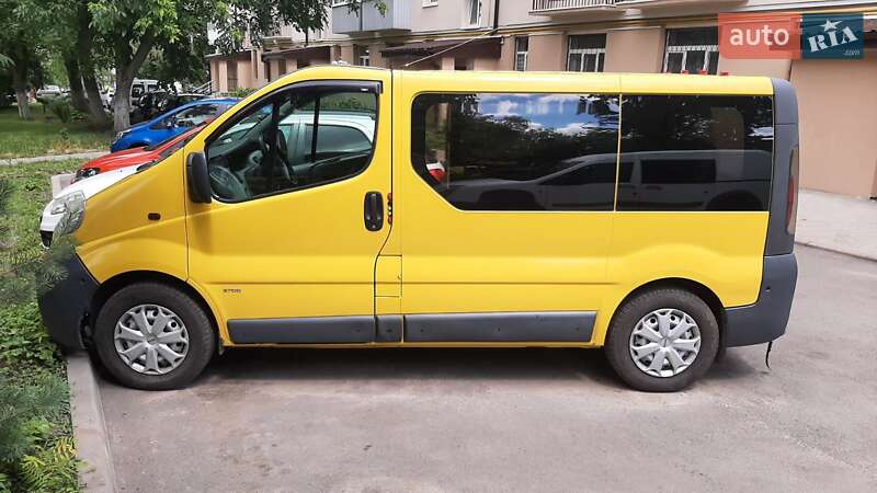 Opel Vivaro 2004