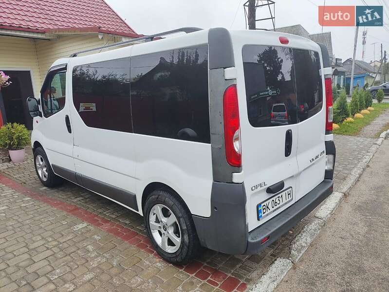 Минивэн Opel Vivaro 2010 в Рокитном фото 5 Минивэн Opel Vivaro 2010 в Рокитном
