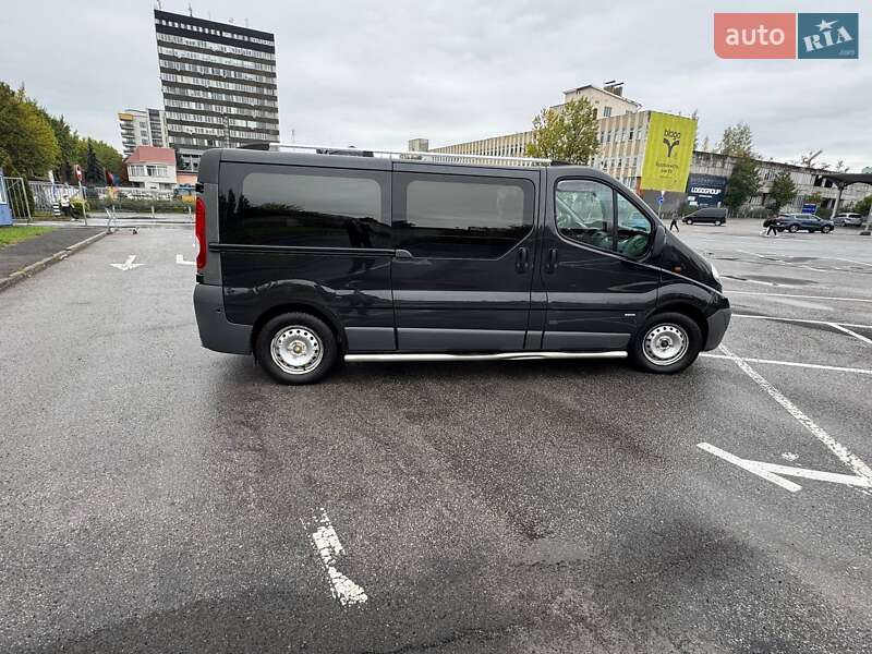 Мінівен Opel Vivaro 2010 в Івано-Франківську