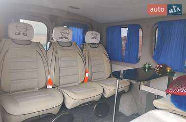 Мінівен Opel Vivaro 2006 в  фото 17 Мінівен Opel Vivaro 2006 в