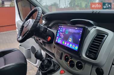 Минивэн Opel Vivaro 2005 в 