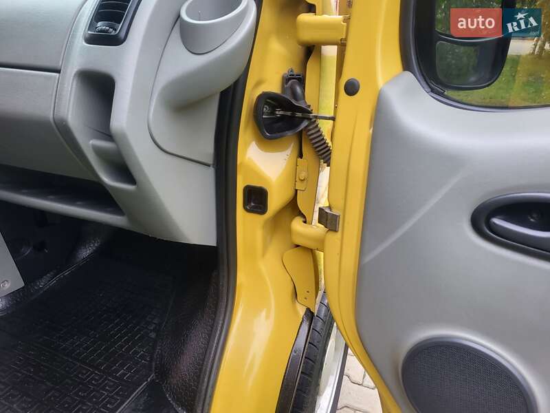 Минивэн Opel Vivaro 2004 в Хмельницком
