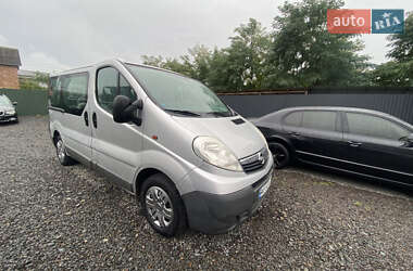 Минивэн Opel Vivaro 2011 в Мукачево