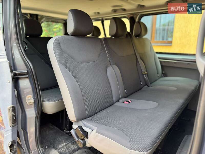 Минивэн Opel Vivaro 2013 в Житомире