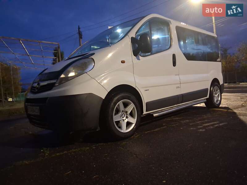 Минивэн Opel Vivaro 2008 в Николаеве