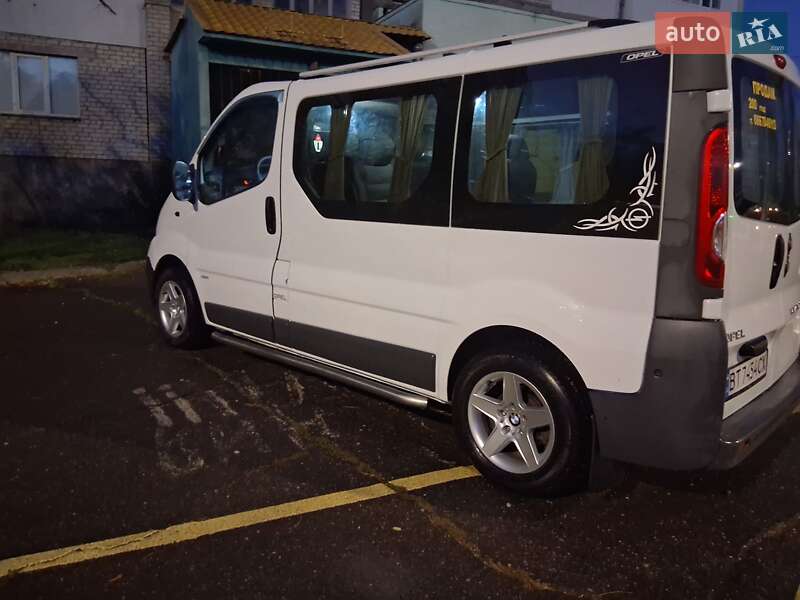 Минивэн Opel Vivaro 2008 в Николаеве