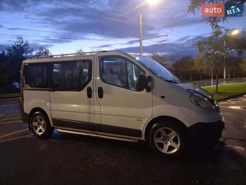 Минивэн Opel Vivaro 2008 в Николаеве