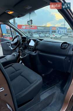 Минивэн Opel Vivaro 2017 в 