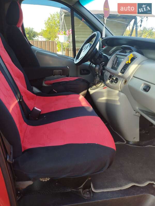 Минивэн Opel Vivaro 2004 в Остроге фото 5 Минивэн Opel Vivaro 2004 в Остроге