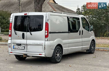 Минивэн Opel Vivaro 2009 в 