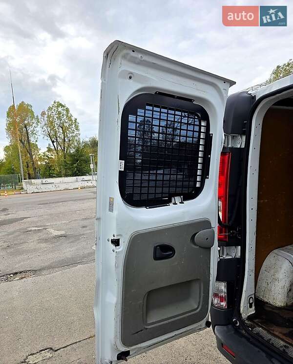 Вантажний фургон Opel Vivaro 2013 в Харкові