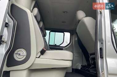 Мінівен Opel Vivaro 2012 в 