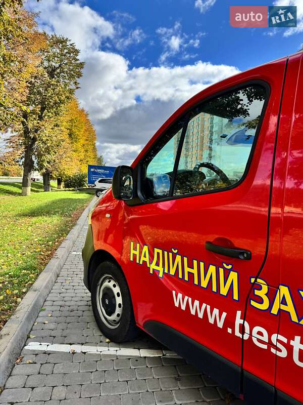 Грузовой фургон Opel Vivaro 2017 в Виннице