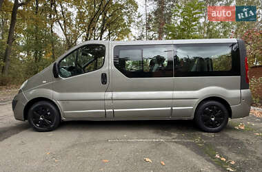 Минивэн Opel Vivaro 2013 в 