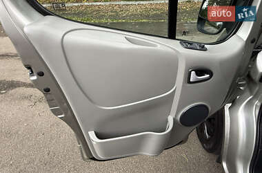 Минивэн Opel Vivaro 2013 в 