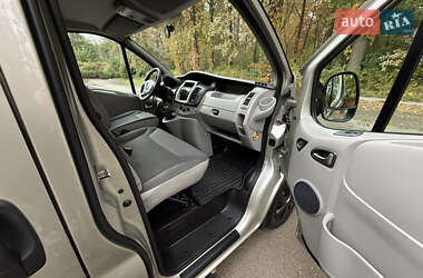 Минивэн Opel Vivaro 2013 в 