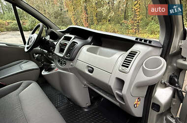 Минивэн Opel Vivaro 2013 в 