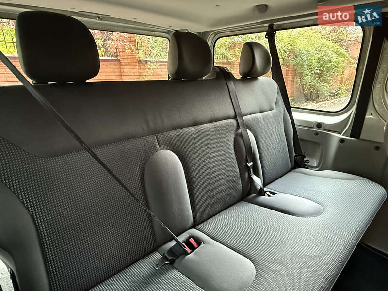 Минивэн Opel Vivaro 2013 в Киеве