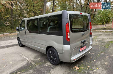 Минивэн Opel Vivaro 2013 в 