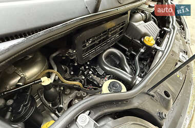 Минивэн Opel Vivaro 2013 в 