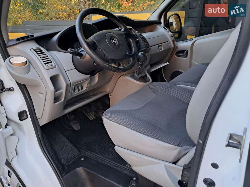 Минивэн Opel Vivaro 2013 в Виннице