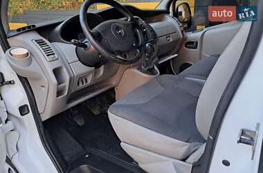 Минивэн Opel Vivaro 2013 в 