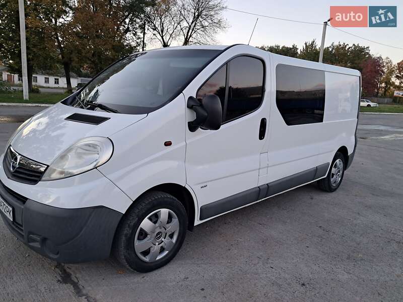 Минивэн Opel Vivaro 2013 в Виннице