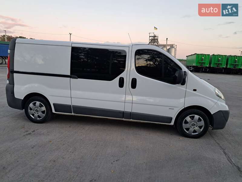 Минивэн Opel Vivaro 2013 в Виннице