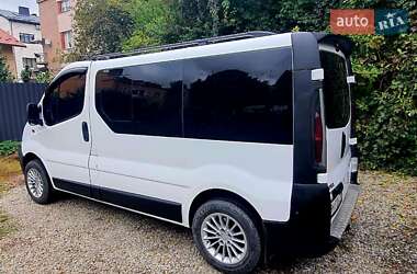 Минивэн Opel Vivaro 2004 в 