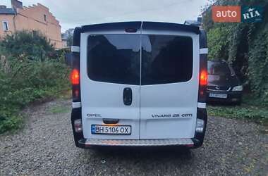 Минивэн Opel Vivaro 2004 в 