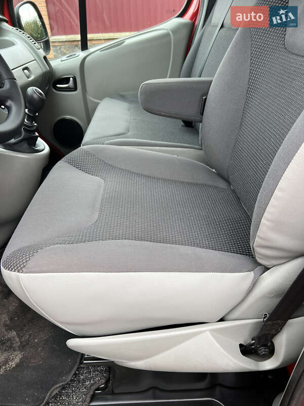 Грузовой фургон Opel Vivaro 2014 в Белой Церкви