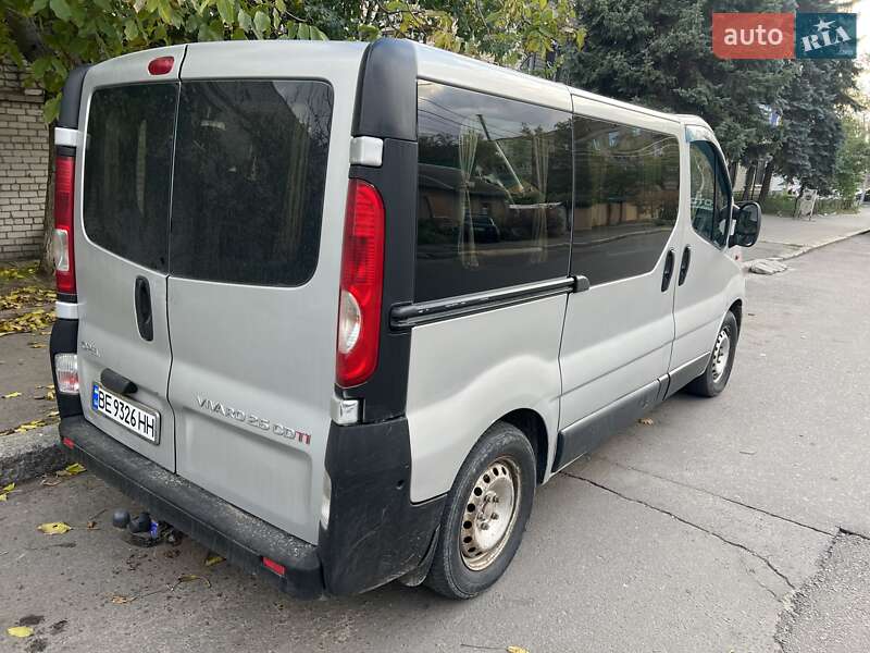 Минивэн Opel Vivaro 2007 в Николаеве
