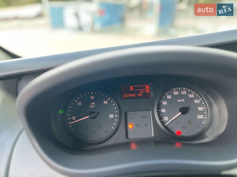 Мінівен Opel Vivaro 2014 в Рівному фото 26 Мінівен Opel Vivaro 2014 в Рівному